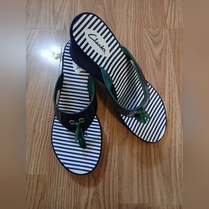 CLARKS Yacht Flash wedge sandals. Womens.  Size 9M Navy, White & Green.